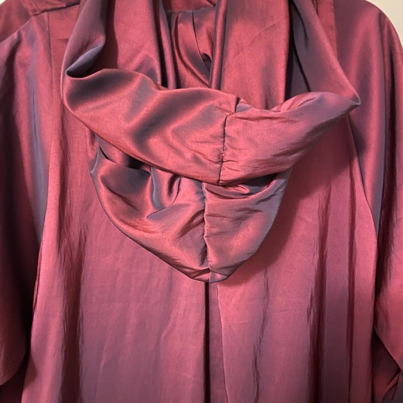Maralyce Ferree cape like hooded trench
coat. XL - Picture 3 of 10